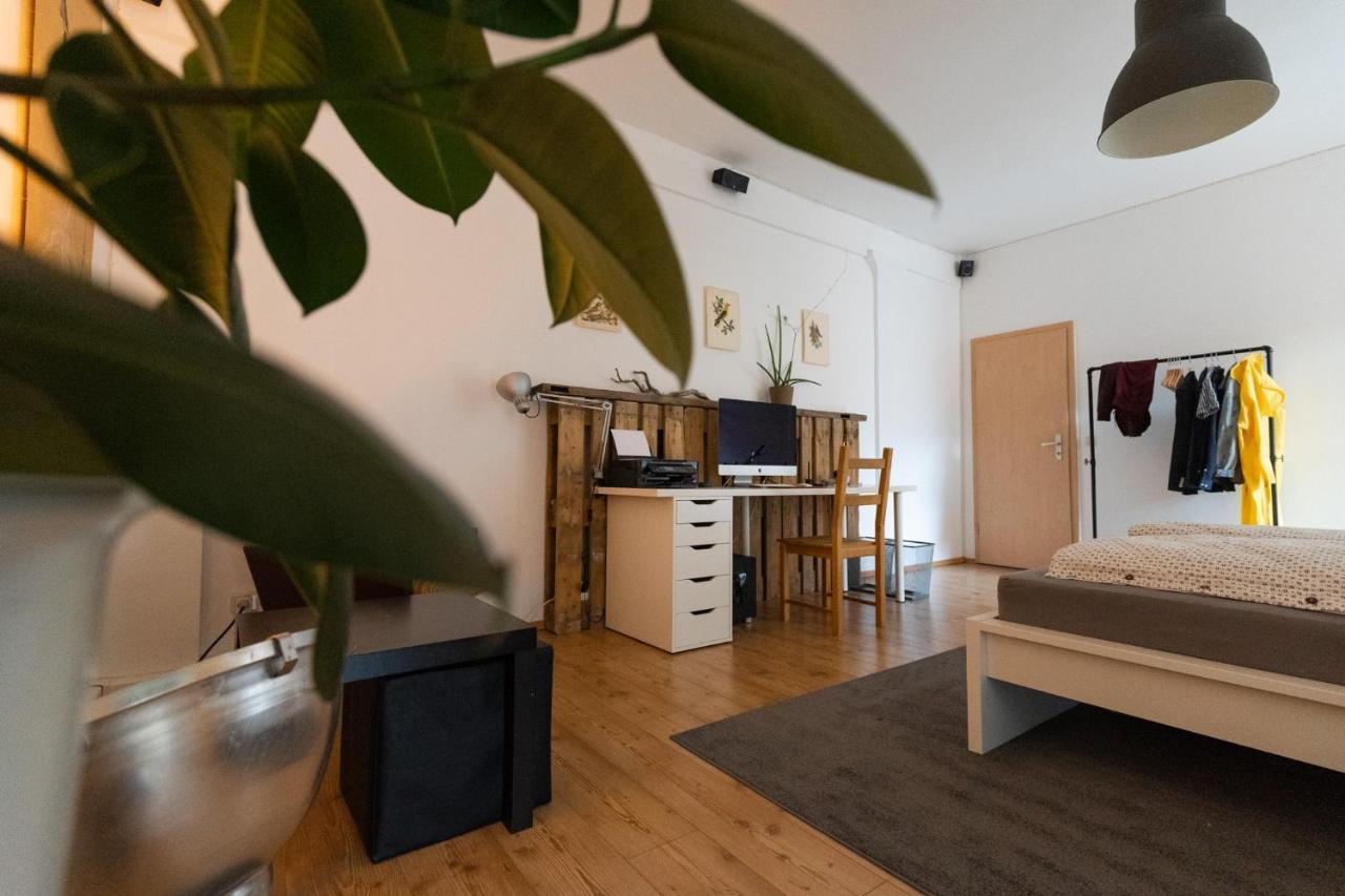 230 M2 Loft Mit Eigenem Wintergarten Mit Tischtennis & Dart, Kostenloser Parkplatz Erfurt Kültér fotó