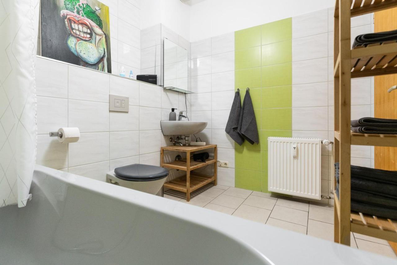 230 M2 Loft Mit Eigenem Wintergarten Mit Tischtennis & Dart, Kostenloser Parkplatz Erfurt Kültér fotó